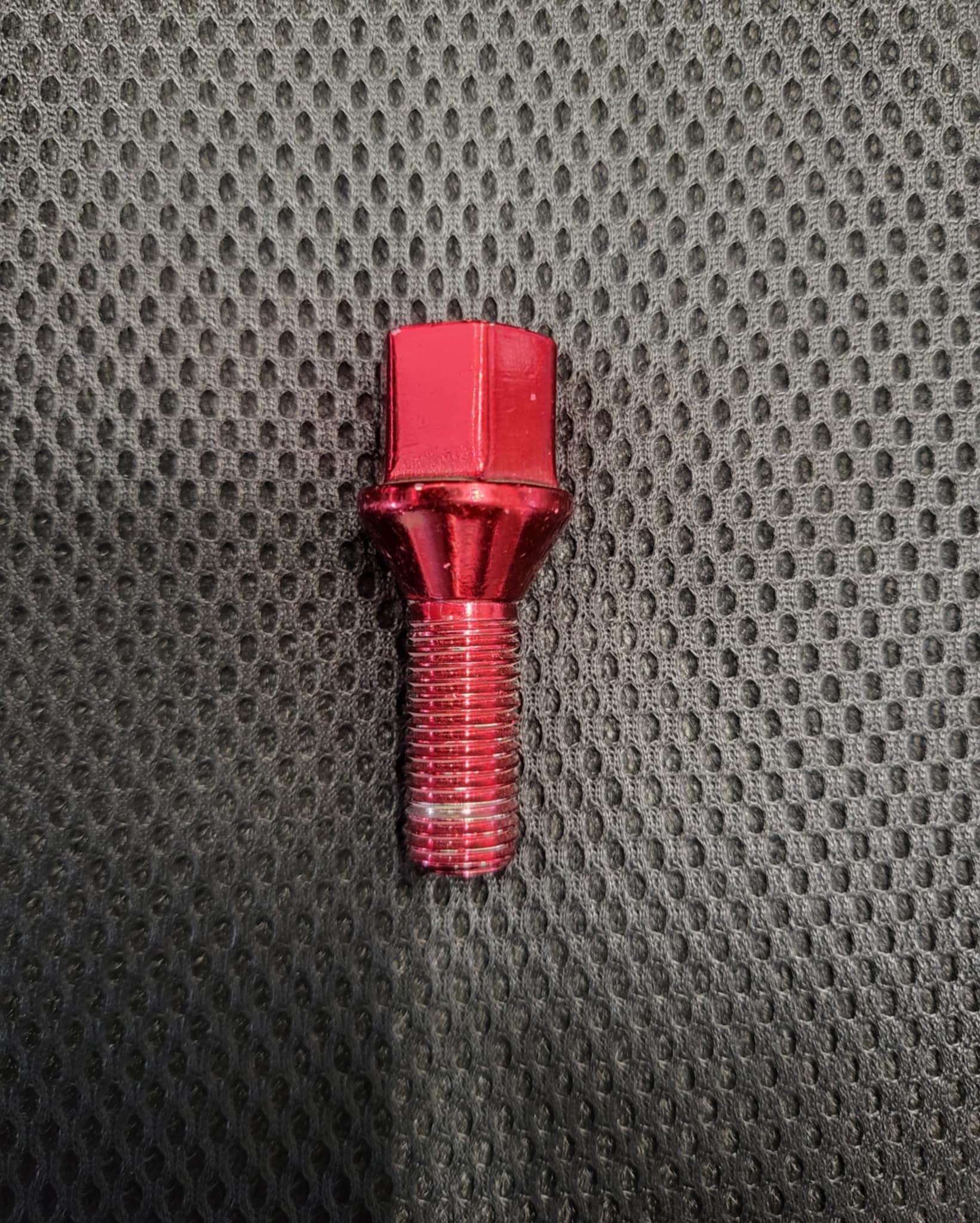 polt 12x1.5x27 17mm RED (laojäägid)