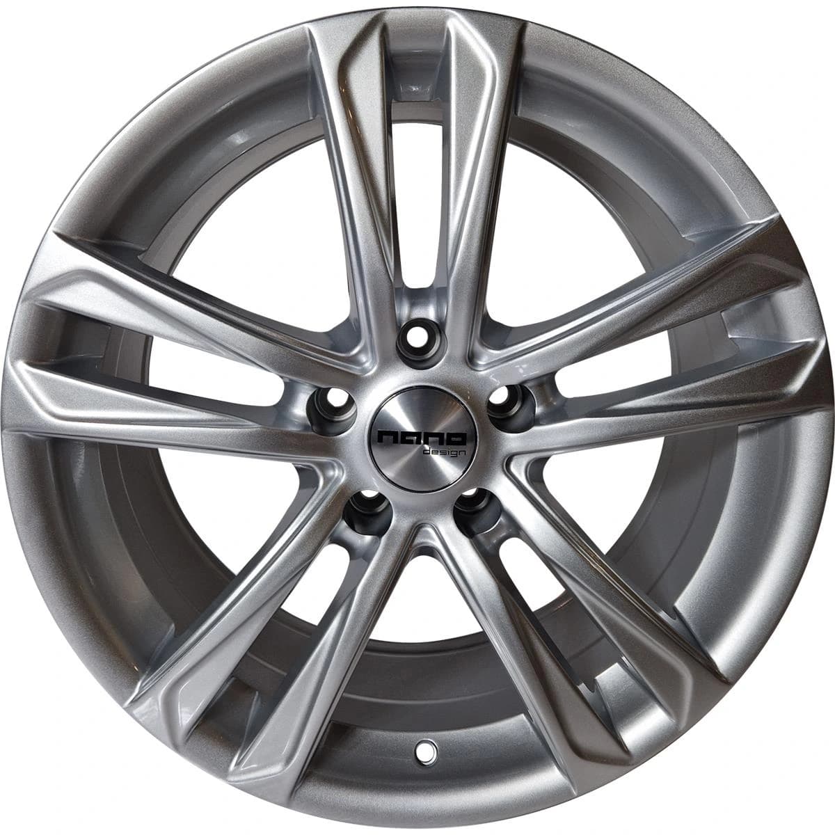 R18 X 8 5X115 ET20 71.6 NANO BK798 Silver